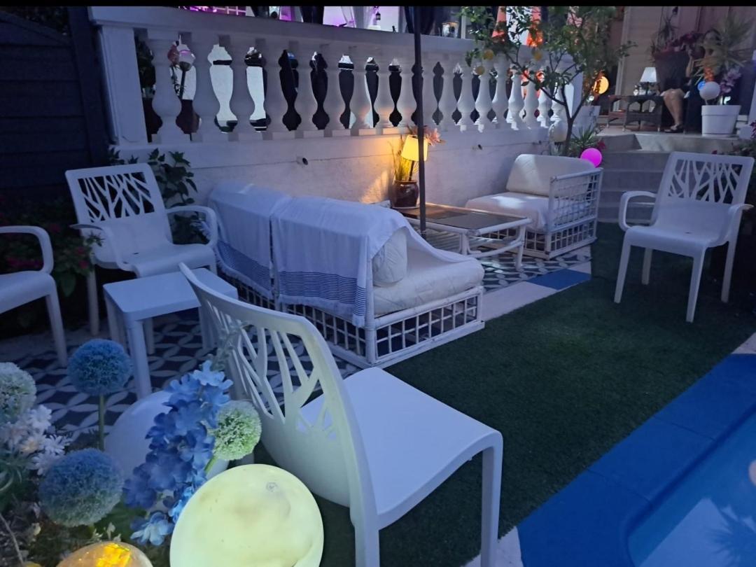 Suite-Junior -Villa Helene - Montpellier Sud - Aeroport- Piscine Privee-2Mn Des Plages Perols Exterior photo
